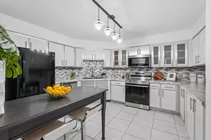 530 Harmon Cove Tower, Secaucus, NJ 07094 - Photo 13