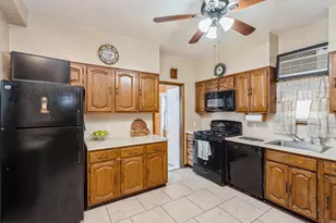 103 Beach St, Jersey City, NJ 07307 - Photo 9
