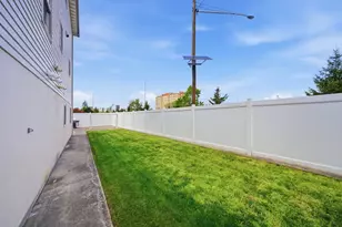 861 Hudson Ave, Secaucus, NJ 07094 - Photo 43
