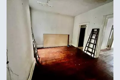 261 Bowers St, Jersey City, NJ 07307 - Photo 11