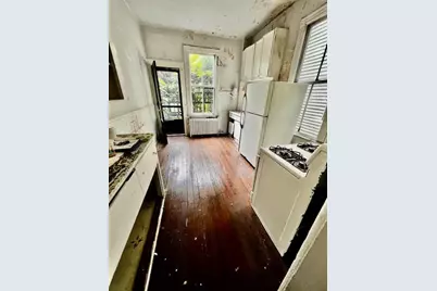 261 Bowers St, Jersey City, NJ 07307 - Photo 13