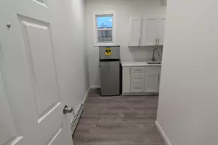 10 Sherman Pl, Jersey City, NJ 07307 - Photo 5