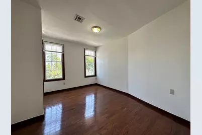 125 Zabriskie St #2, Jersey City, NJ 07307 - Photo 7
