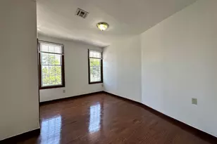 125 Zabriskie St, Jersey City, NJ 07307 - Photo 7