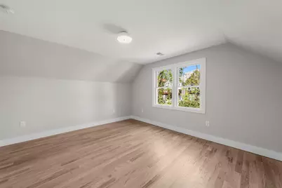 5 Pavonia Ct #2, Bayonne, NJ 07002 - Photo 5