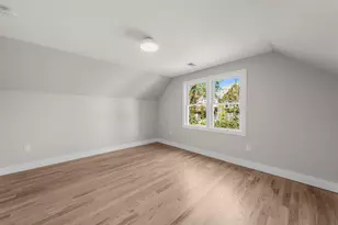 5 Pavonia Ct, Bayonne, NJ 07002 - Photo 5