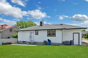 17 Arn Terrace, Secaucus, NJ 07094 - Photo 3