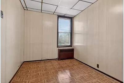 176 Boyd Ave, Jersey City, NJ 07304 - Photo 29
