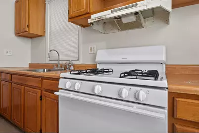 176 Boyd Ave, Jersey City, NJ 07304 - Photo 17