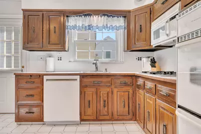 431 Van Renssalaer, Ridgefield, NJ 07657 - Photo 3