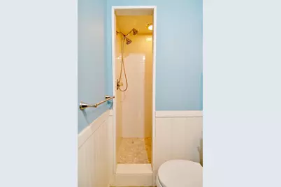 513 Avenue A #1, Bayonne, NJ 07002 - Photo 25