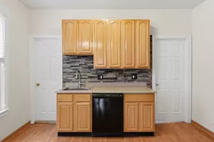394 Woodlawn Ave, Jersey City, NJ 07305 - Photo 15