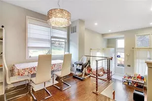 279 Roslyn Ct, West New York, NJ 07093 - Photo 3