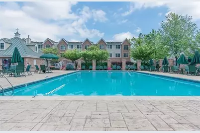 279 Roslyn Ct #1, West New York, NJ 07093 - Photo 13