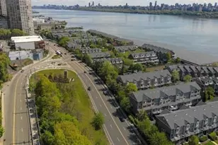 279 Roslyn Ct, West New York, NJ 07093 - Photo 23