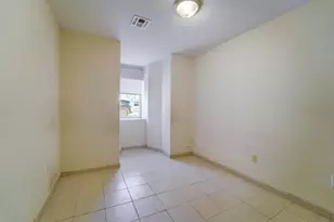 295 New York Ave, Jersey City, NJ 07307 - Photo 17