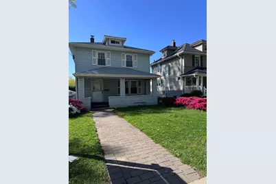 437 Chestnut St, Ridgefield, NJ 07657 - Photo 1
