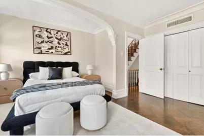 22 West Hamilton Pl, Jersey City, NJ 07302 - Photo 21