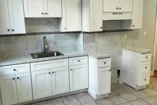 352 New York Ave, Jersey City, NJ 07307 - Photo 5
