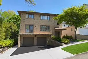 531 Day Ave, Ridgefield, NJ 07657 - Photo 1