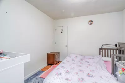 77 Wallis Ave, Jersey City, NJ 07306 - Photo 7