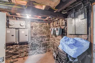 77 Wallis Ave, Jersey City, NJ 07306 - Photo 19