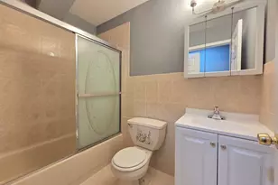 82 Mallory Ave, Jersey City, NJ 07304 - Photo 5