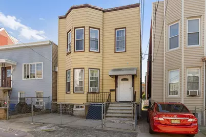 109 Grace St, Jersey City, NJ 07307 - Photo 25