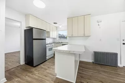 826 7th St, Secaucus, NJ 07094 - Photo 5