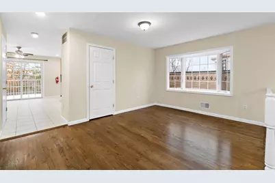 12 Liberty Ct, Secaucus, NJ 07094 - Photo 5