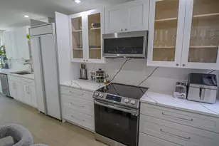 268 Old River Rd, Edgewater, NJ 07020 - Photo 3