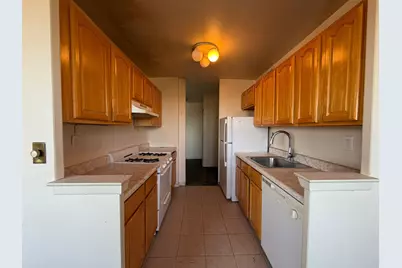 1225 Kennedy Blvd #5F, Bayonne, NJ 07002 - Photo 1