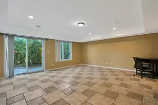 5 Hops Commons Ct, Secaucus, NJ 07094 - Photo 23