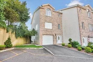 5 Hops Commons Ct, Secaucus, NJ 07094 - Photo 27
