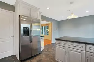 5 Hops Commons Ct, Secaucus, NJ 07094 - Photo 11