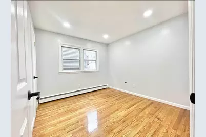 13 Silver St #2nd Fl, Bayonne, NJ 07002 - Photo 9