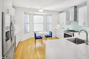 453 Albany Ct, West New York, NJ 07093 - Photo 1