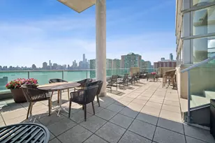 20 Newport Pkwy, Jersey City, NJ 07310 - Photo 21