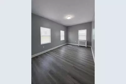 138 Bayview Ave, Jersey City, NJ 07305 - Photo 13