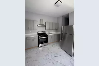 138 Bayview Ave, Jersey City, NJ 07305 - Photo 3