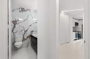 7004 Blvd E, Guttenberg, NJ 07093 - Photo 17