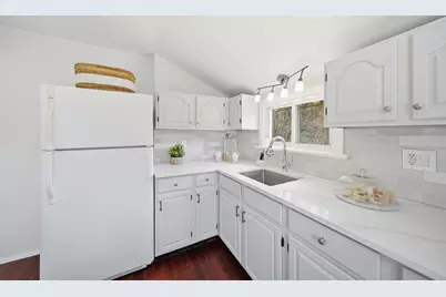 386 Kinderkamack Rd, Oradell, NJ 07649 - Photo 3