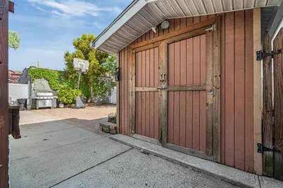 70 West 3rd St, Bayonne, NJ 07002 - Photo 25