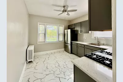 7 Obrien Ct #2, Bayonne, NJ 07002 - Photo 9