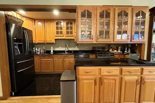 85 Chestnut Ave, Jersey City, NJ 07306 - Photo 9