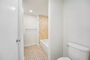 689 Luis M Marin Blvd, Jersey City, NJ 07310 - Photo 27