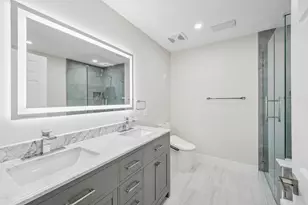 102 Abbie Ct, Guttenberg, NJ 07093 - Photo 21