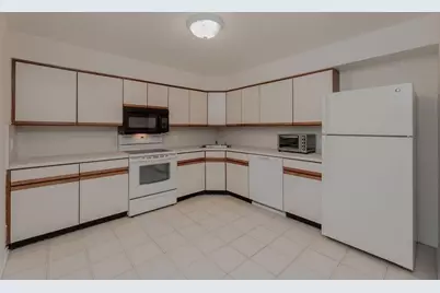 1906 Paterson Plank Rd #3C, North Bergen, NJ 07047 - Photo 11