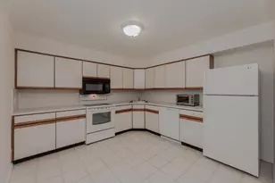 1906 Paterson Plank Rd, North Bergen, NJ 07047 - Photo 11