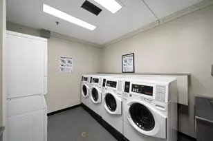 205 10th St, Jersey City, NJ 07302 - Photo 17